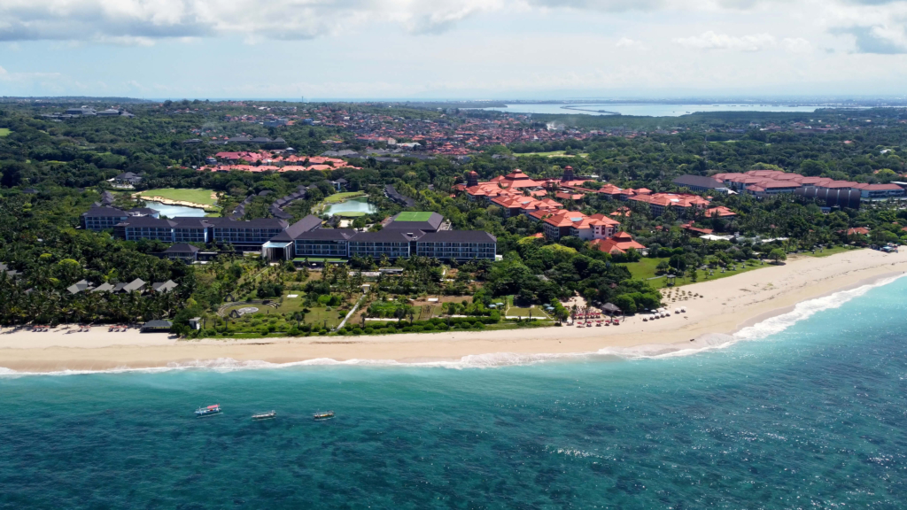 Geger beach drone view 2. View far and wide over the South Kuta Peninsula.